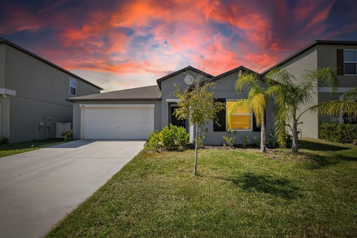 1748 Red Loop Property Photo 2