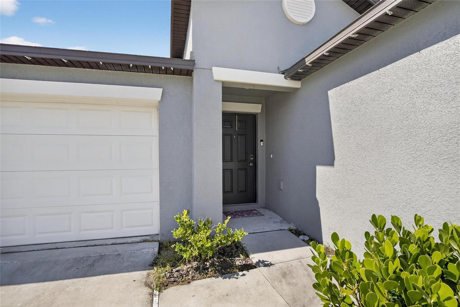 1748 Red Loop Property Photo 6