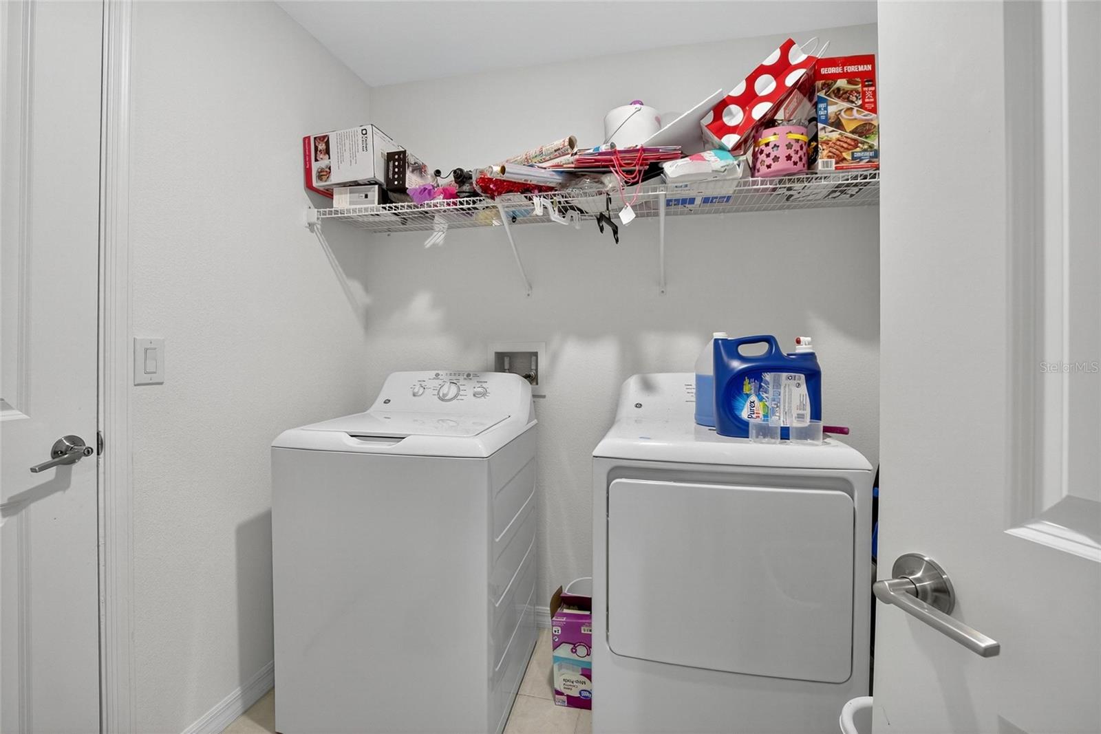 1748 Red Loop Property Photo 18