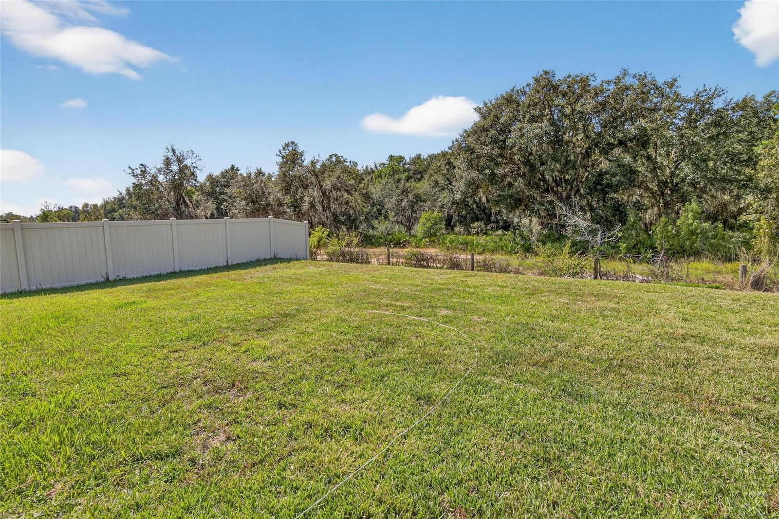 1748 Red Loop Property Photo 37