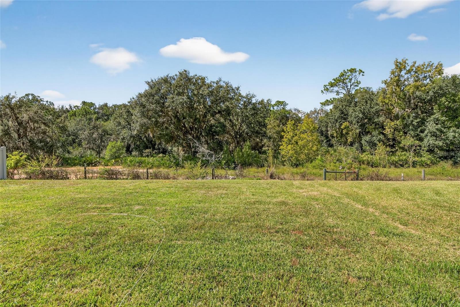 1748 Red Loop Property Photo 39