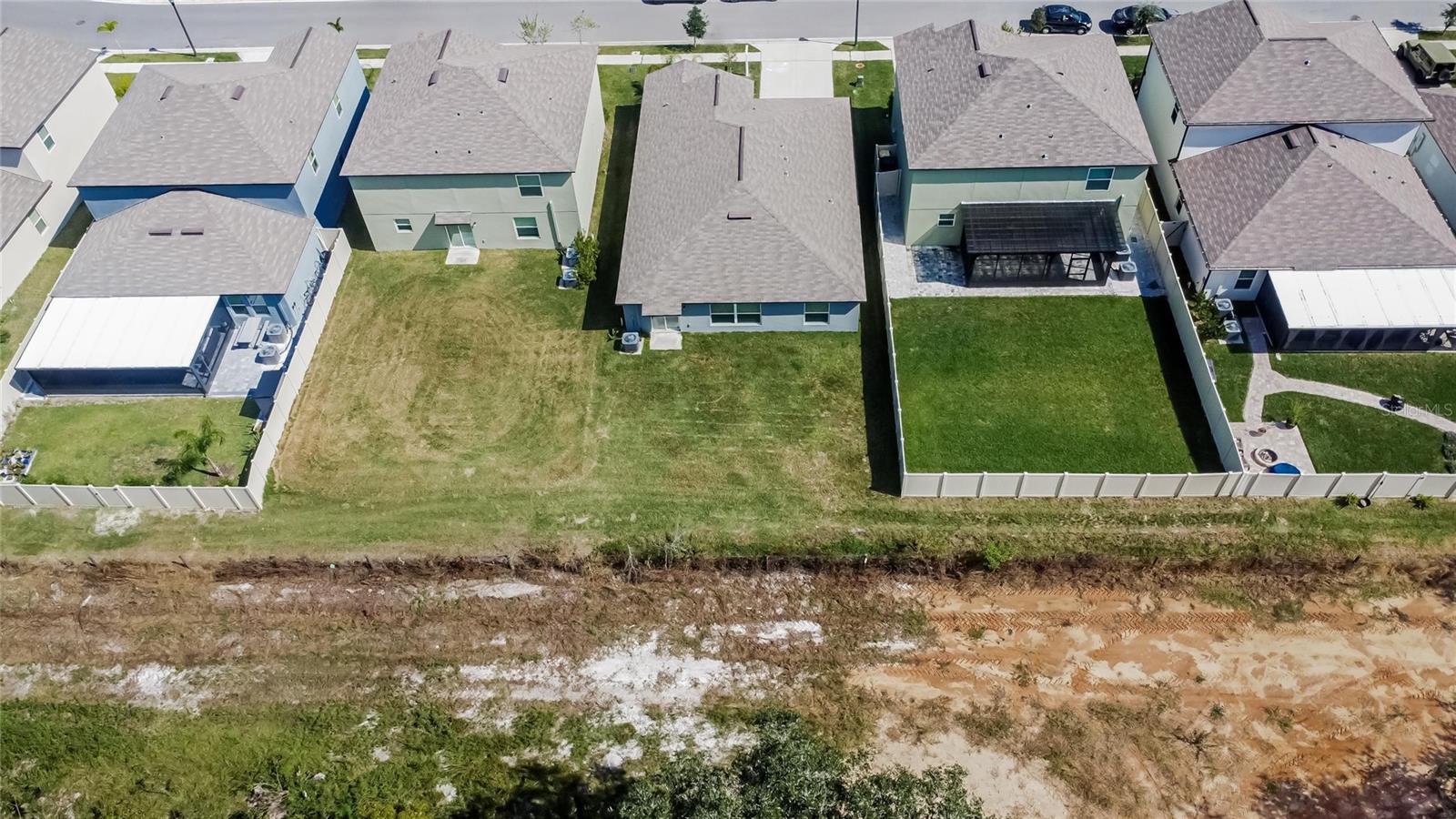 1748 Red Loop Property Photo 44