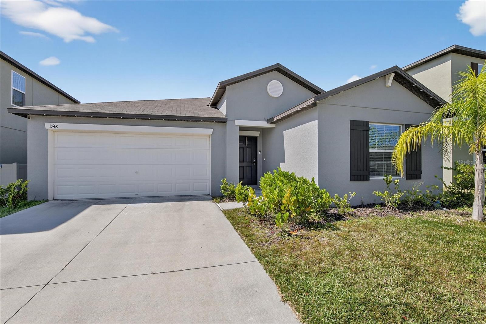 1748 Red Loop Property Photo 49