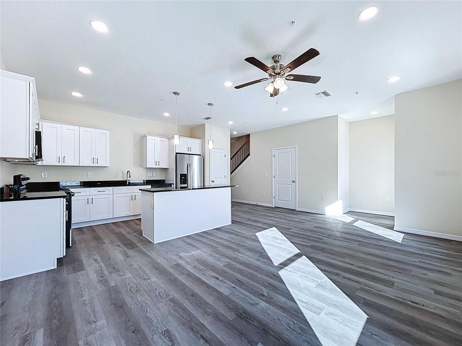 4368 Cambio Gardens Court Property Photo 13
