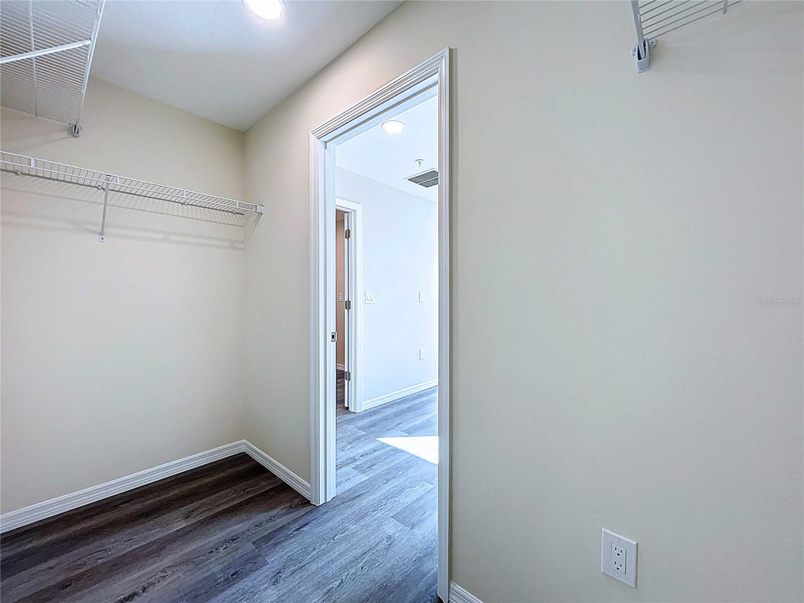 4368 Cambio Gardens Court Property Photo 43