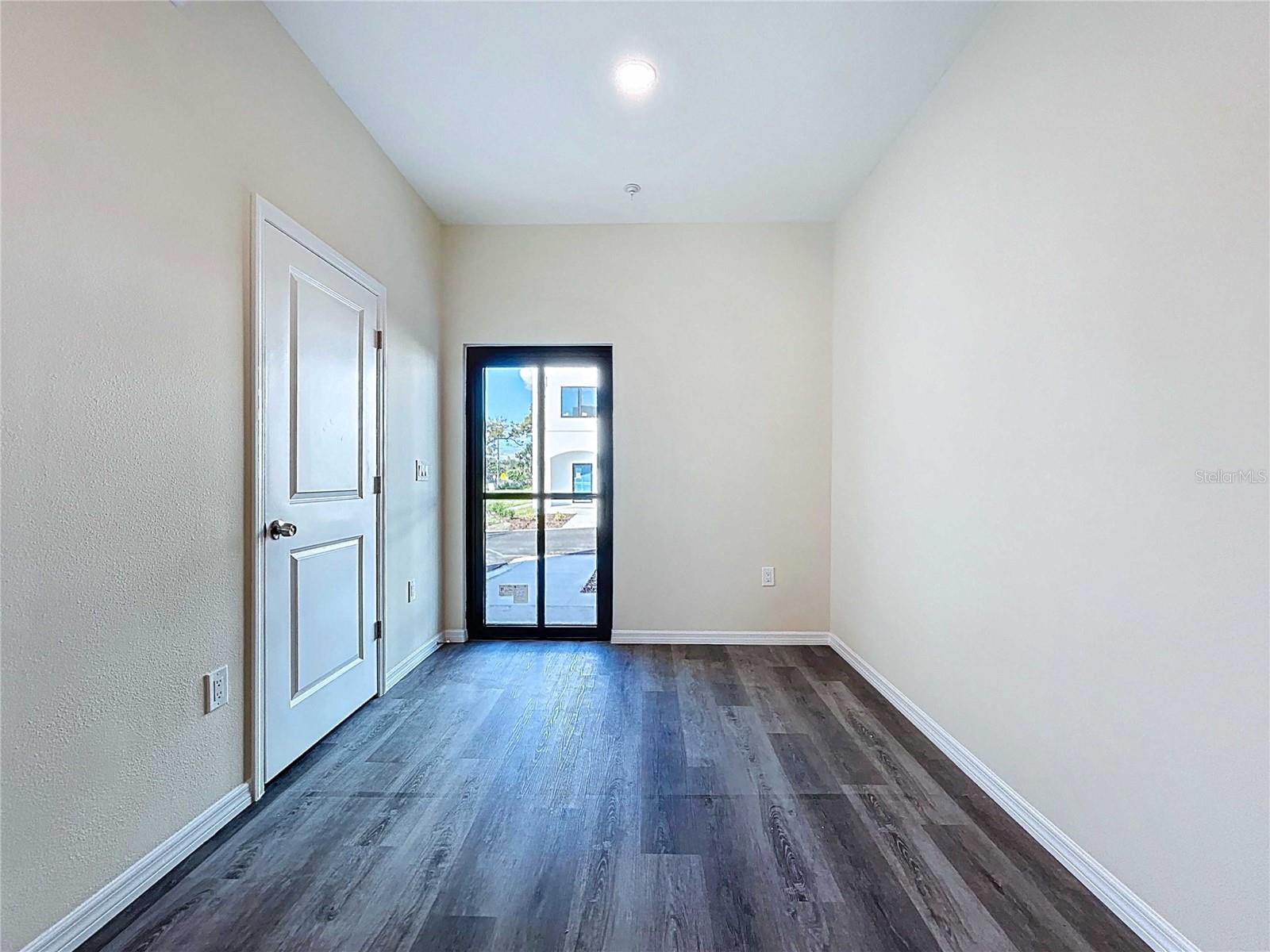 4370 Cambio Gardens Court Property Photo 11