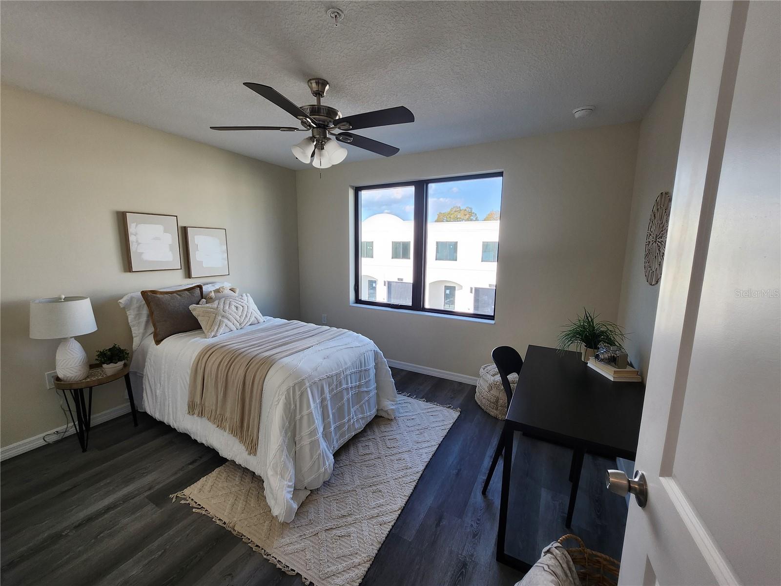 4370 Cambio Gardens Court Property Photo 85