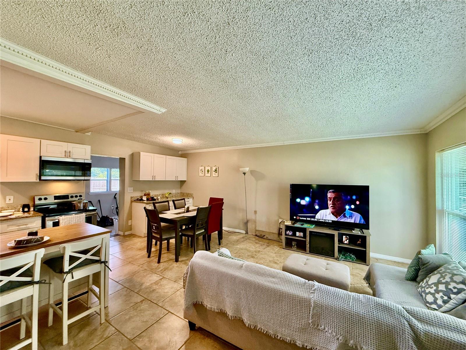 1604 Crystal Ct E Property Photo 6