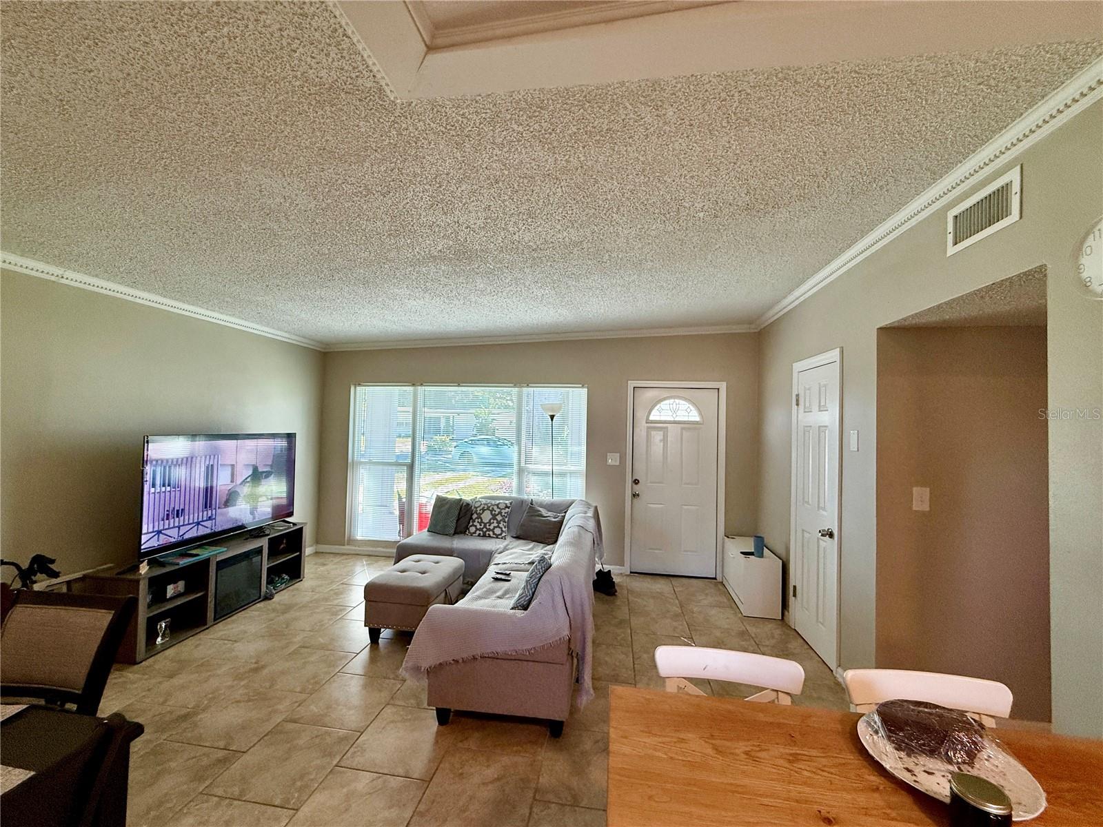 1604 Crystal Ct E Property Photo 7