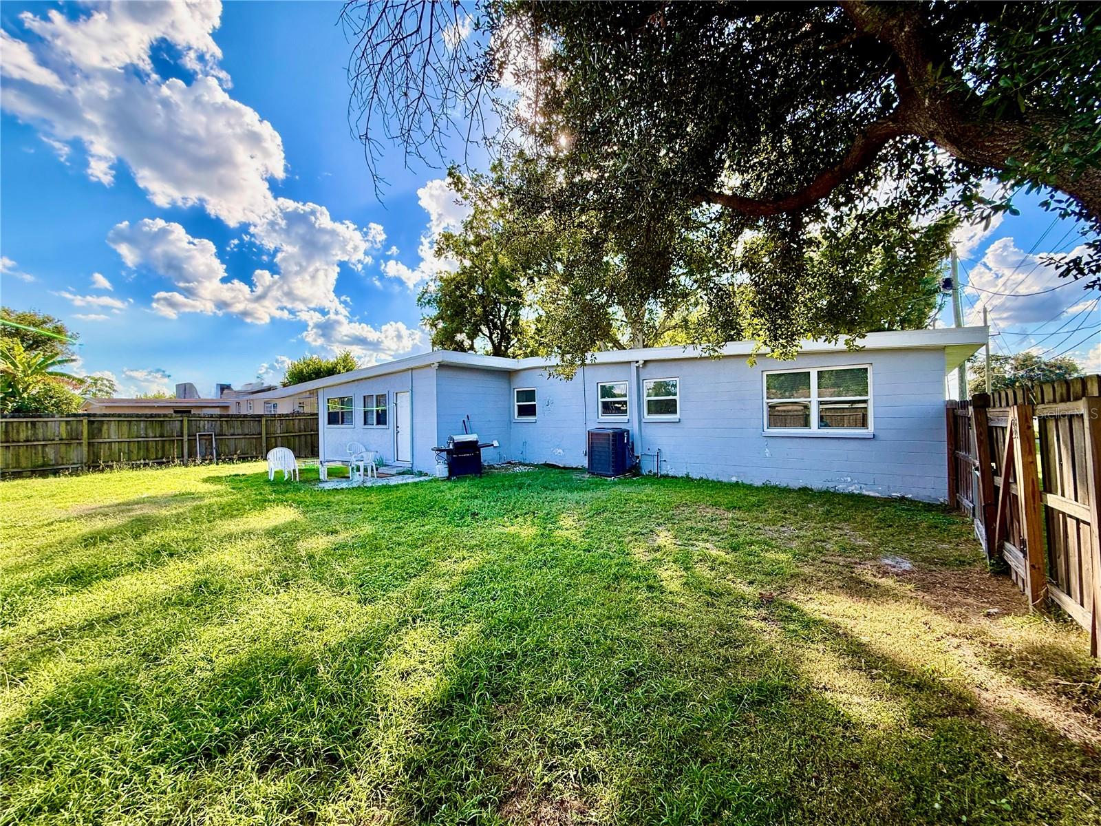 1604 Crystal Ct E Property Photo 31
