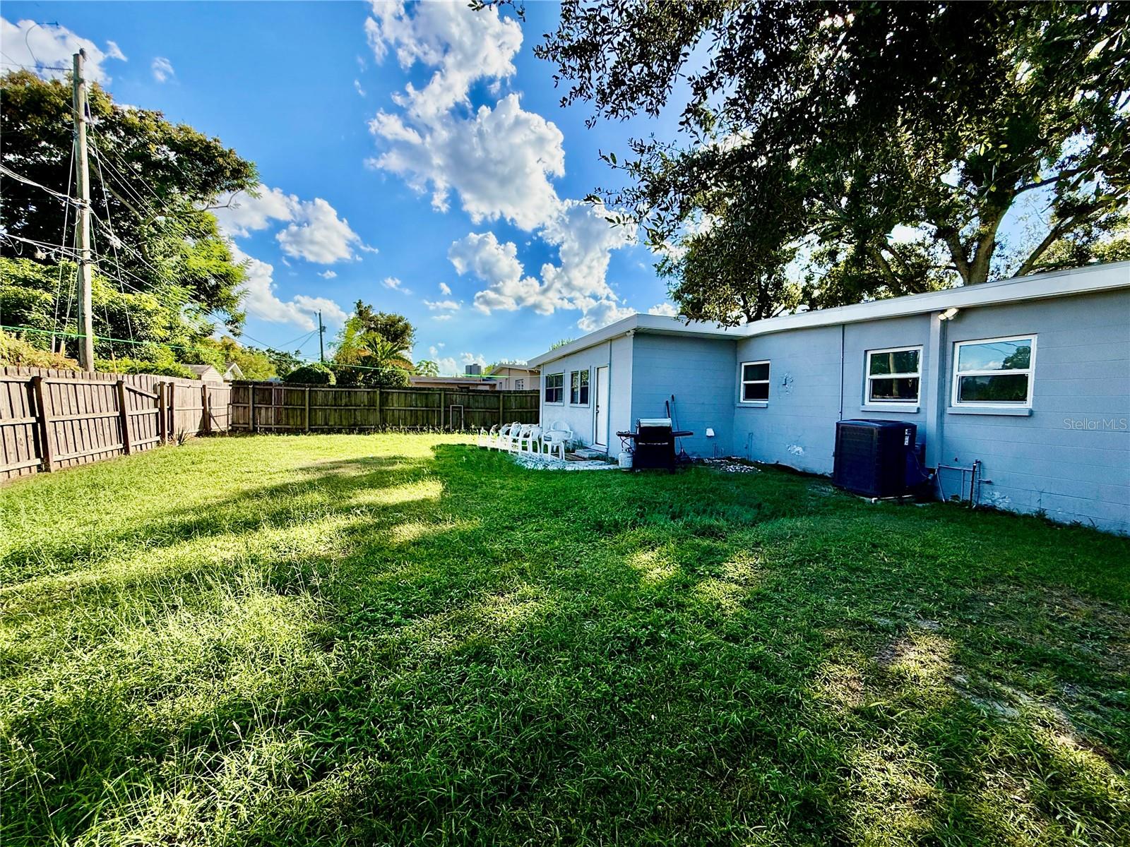 1604 Crystal Ct E Property Photo 32