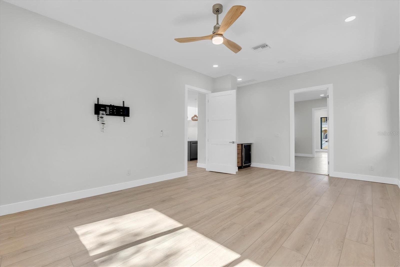 5966 Bayview Cir S Property Photo 25