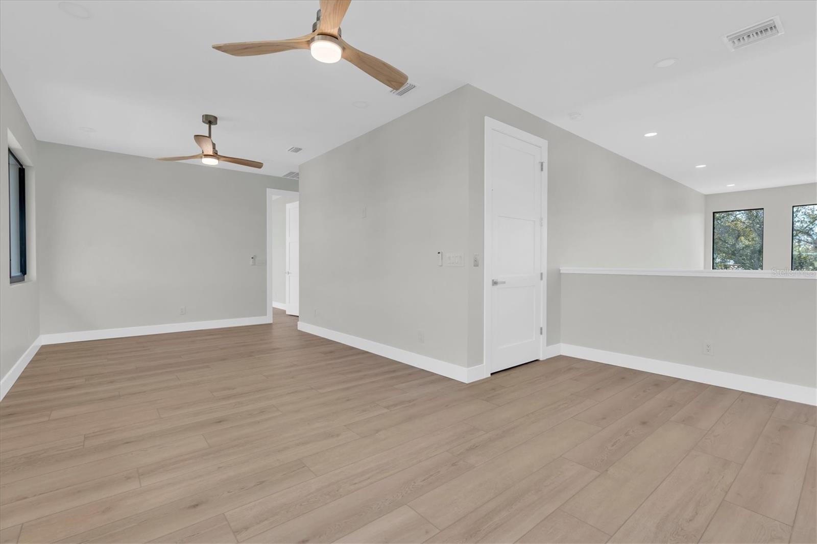 5966 Bayview Cir S Property Photo 32