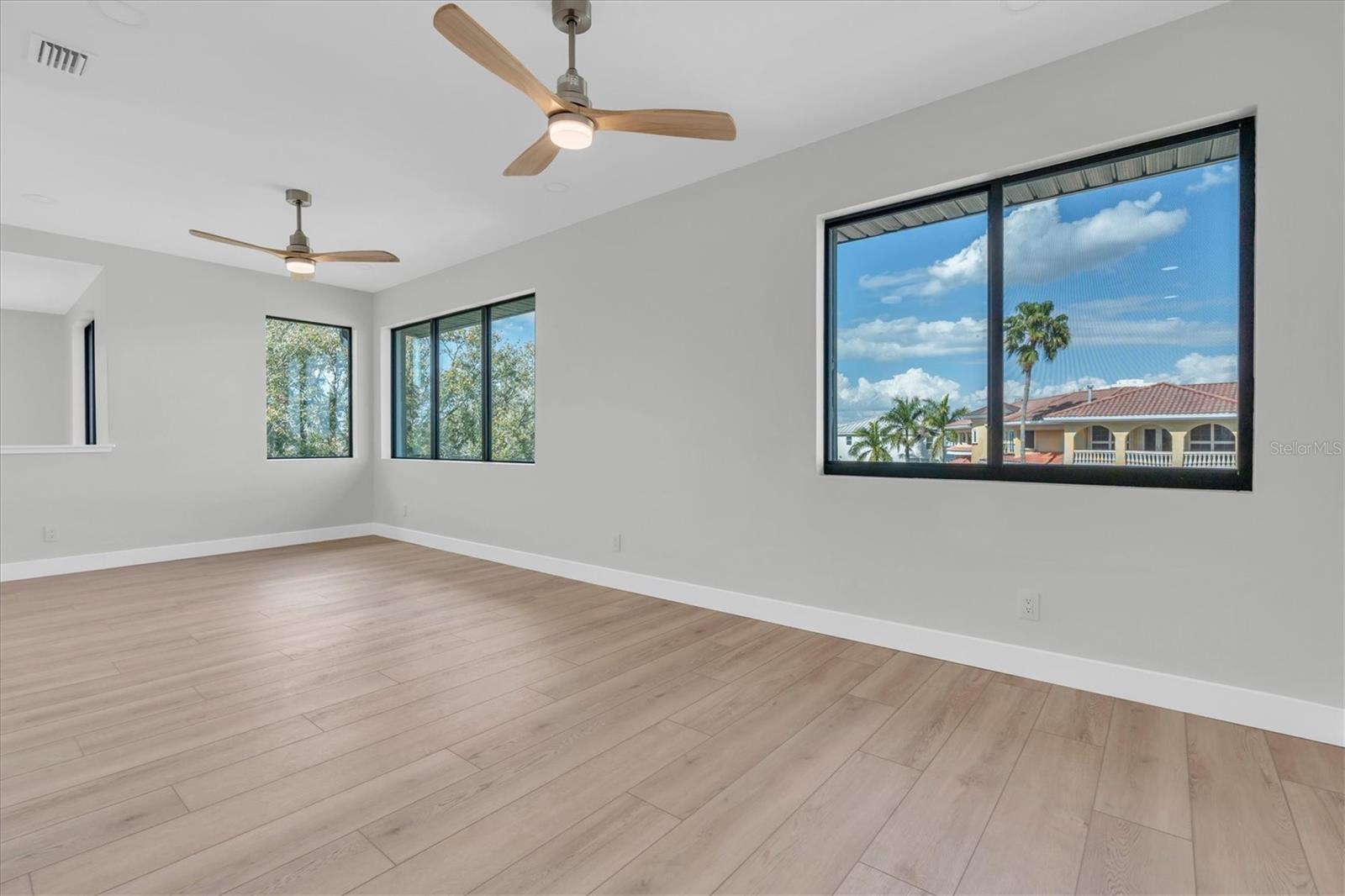 5966 Bayview Cir S Property Photo 33