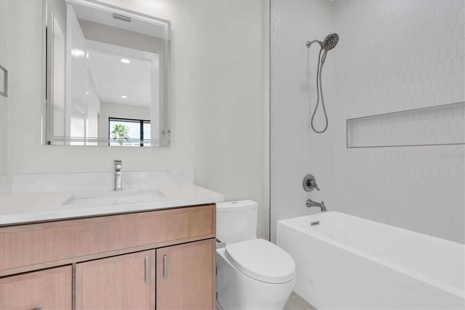 5966 Bayview Cir S Property Photo 37