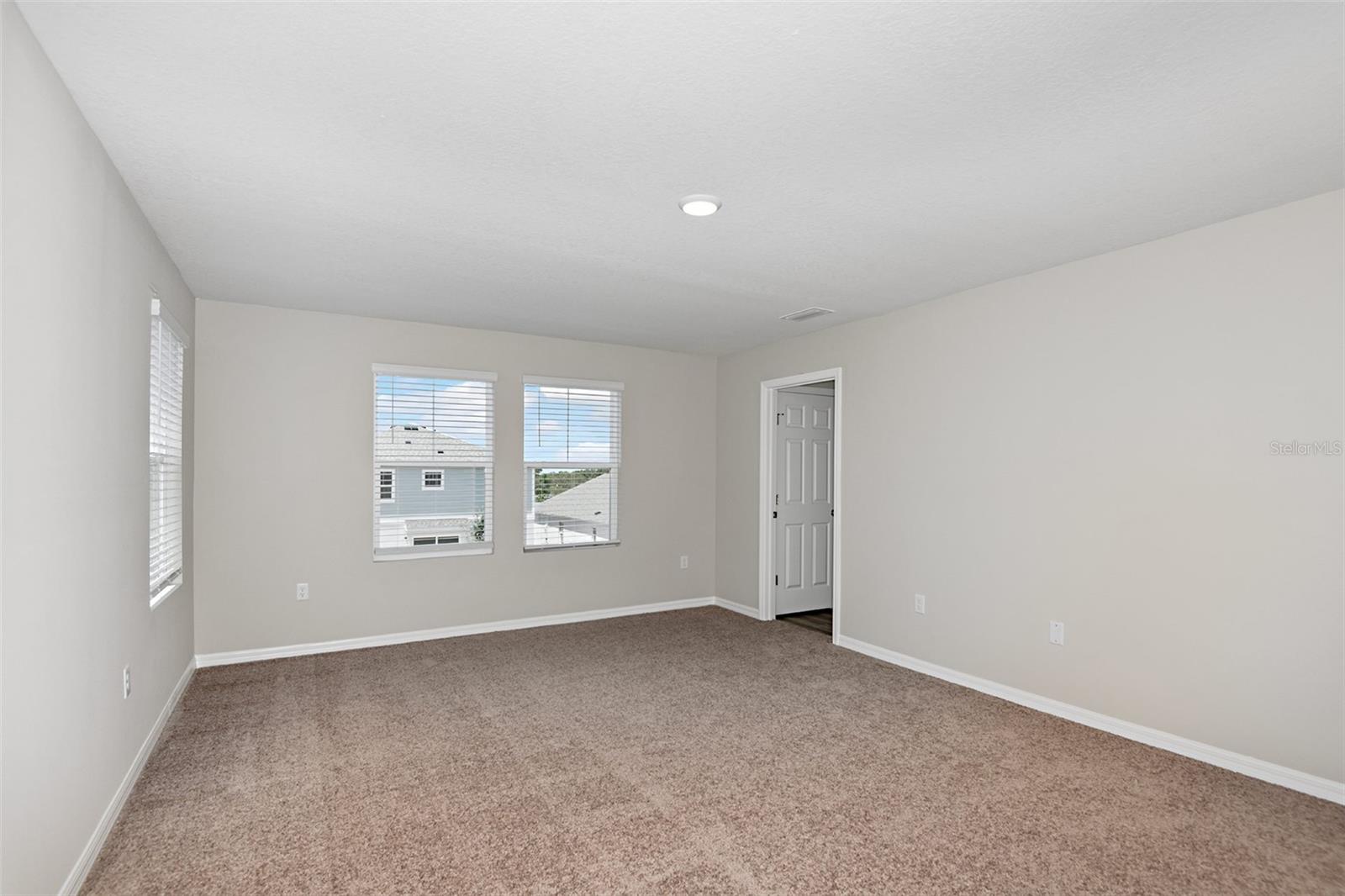 4385 Prairie Run Property Photo 18