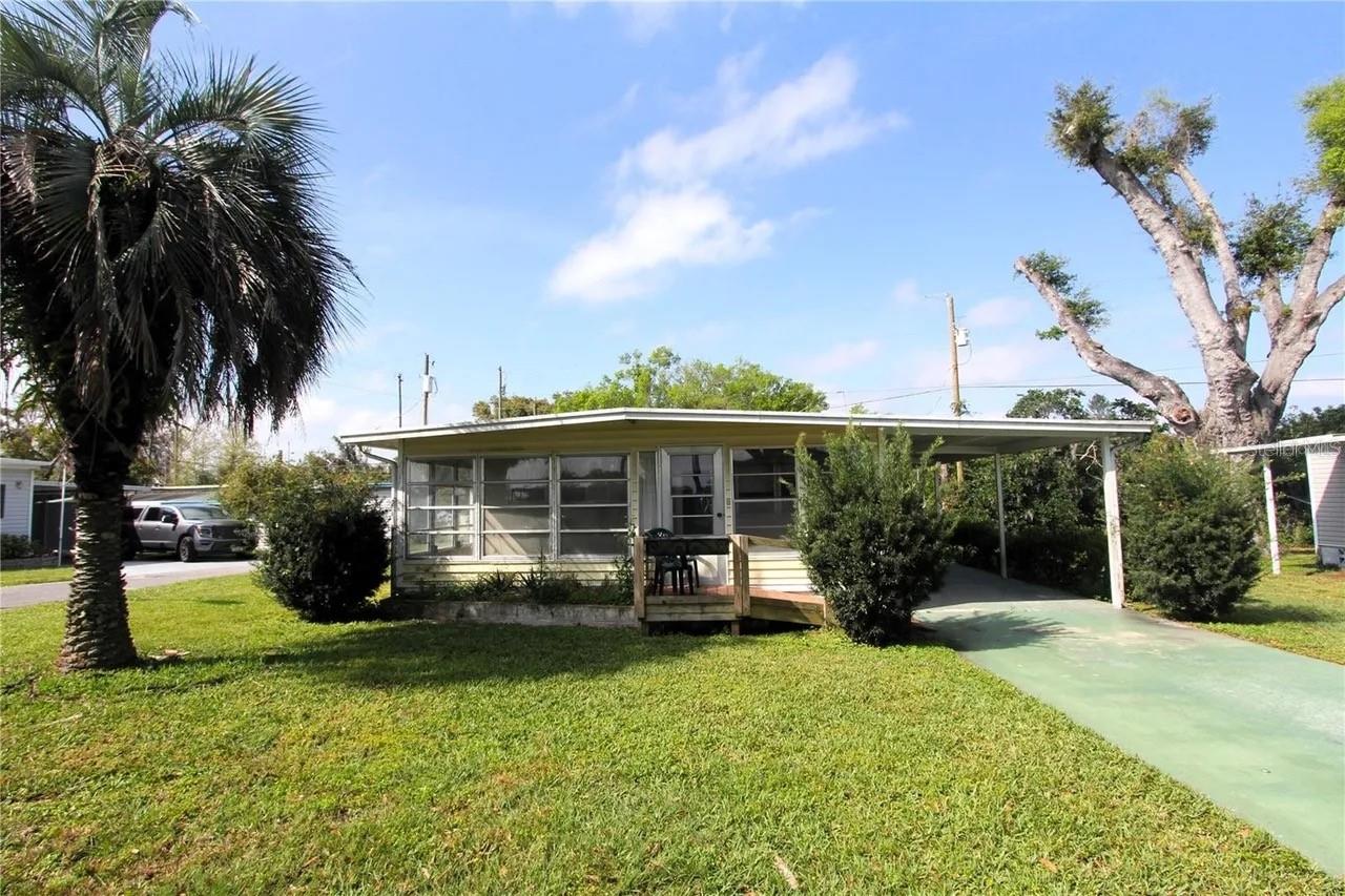 6021 Ridgewood Dr Property Photo 1
