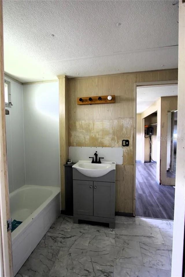 6021 Ridgewood Dr Property Photo 10