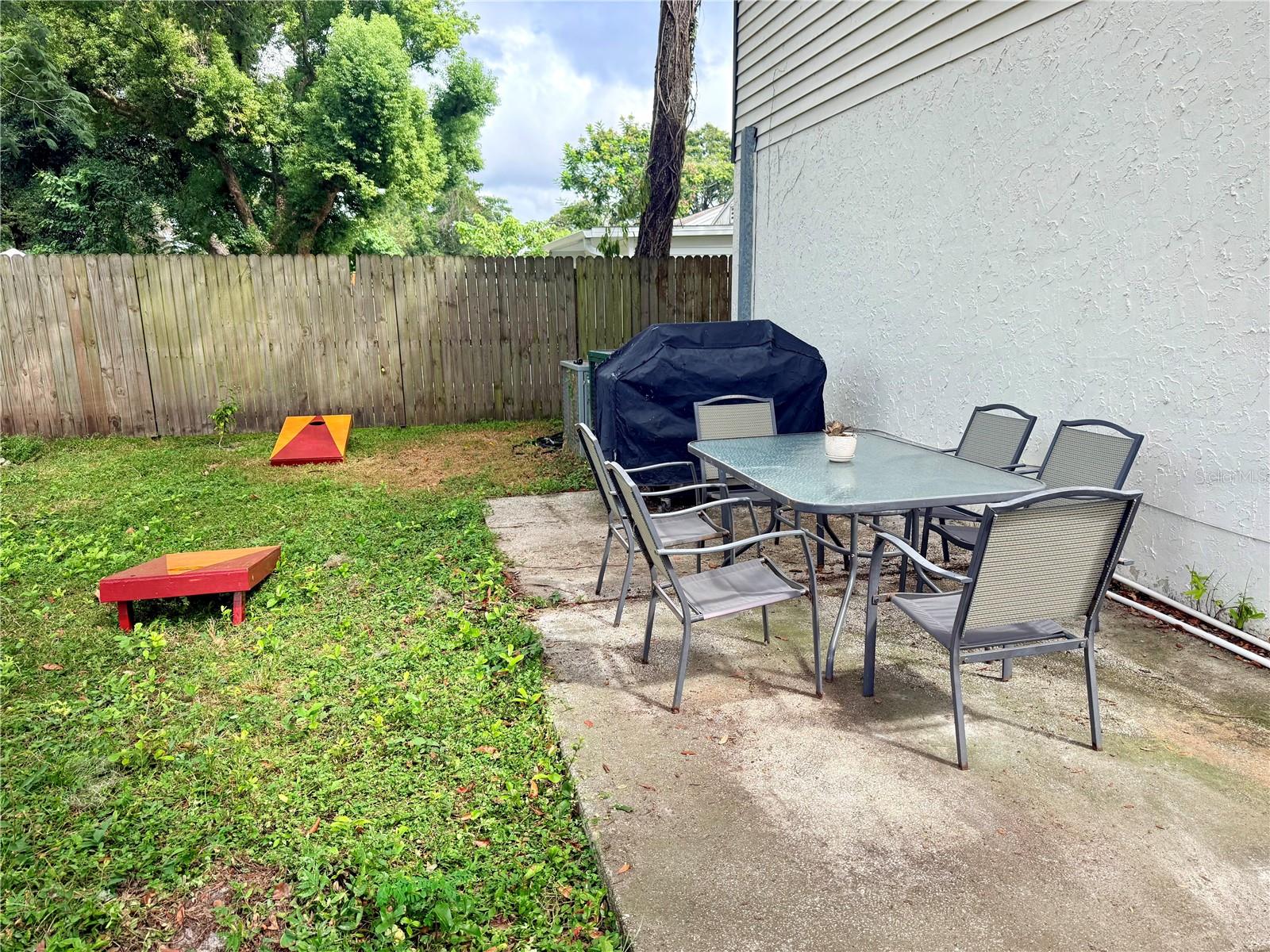 9402 N Semmes St Property Photo 10