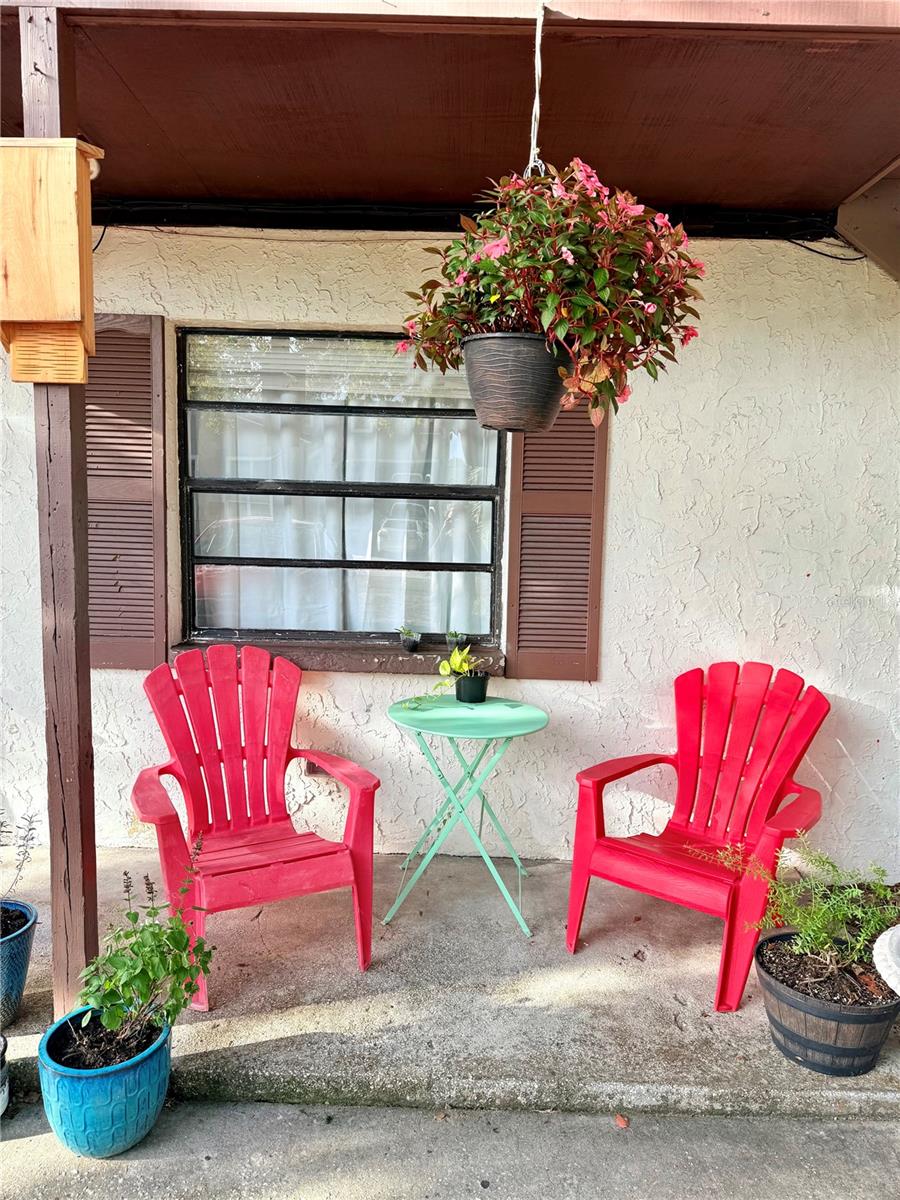 9402 N Semmes St Property Photo 11