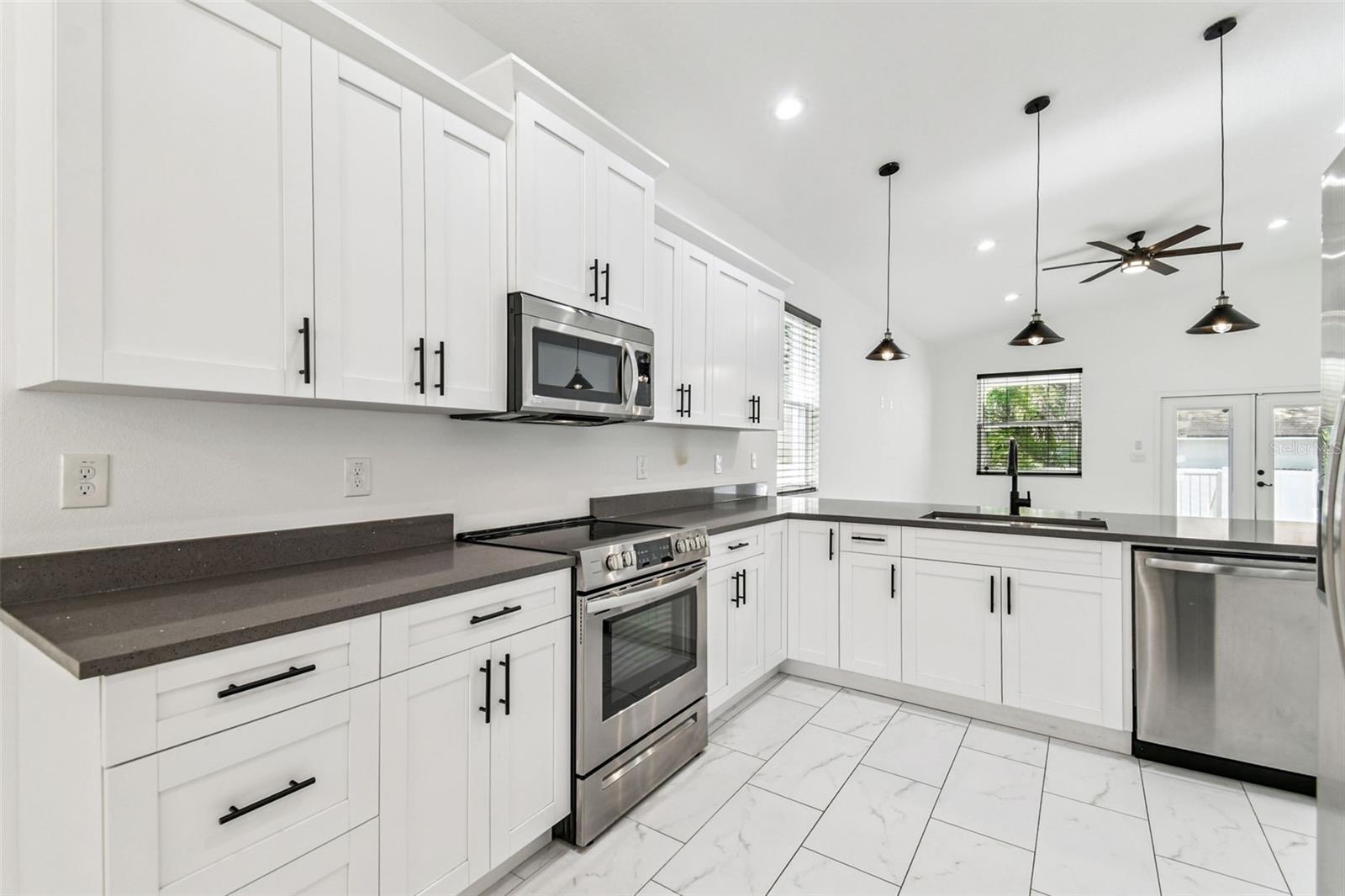 8704 N Otis Ave Property Photo 4