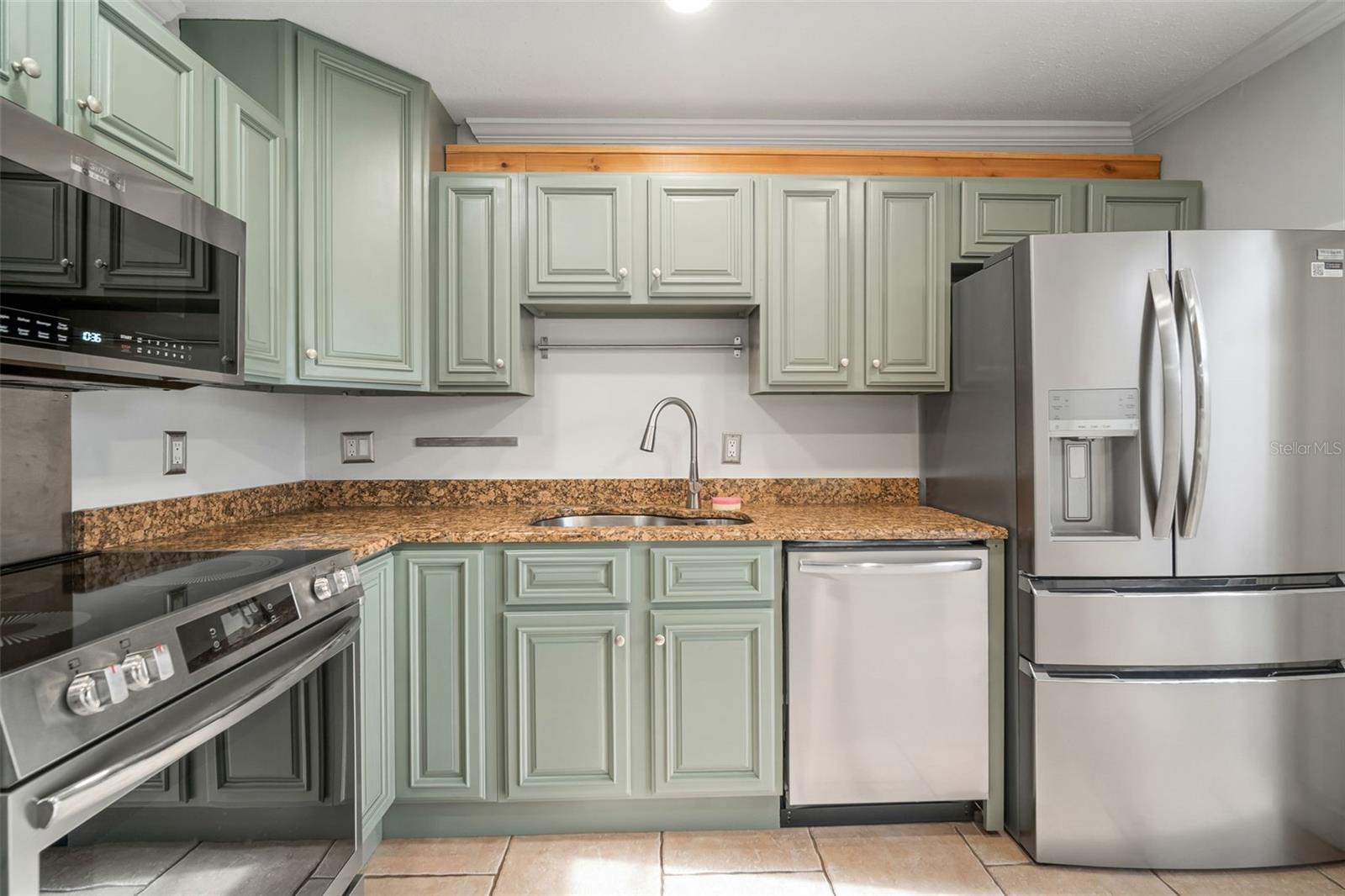 4321 Harbor House Dr Property Photo 9