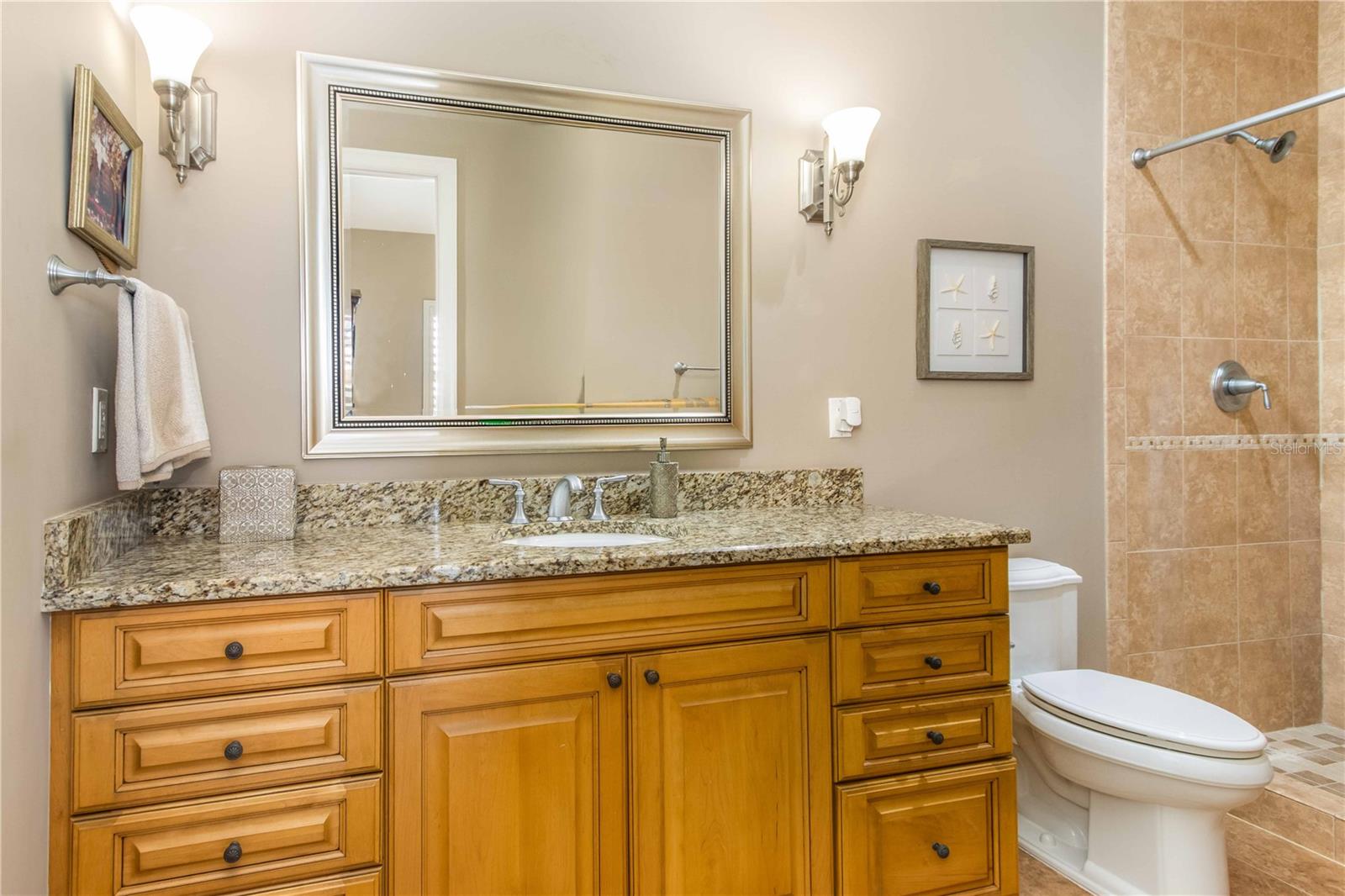 202 Windward Psge #603 Property Photo 12
