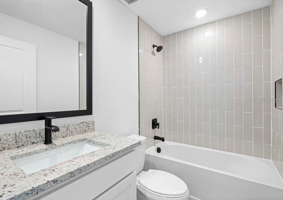 657 Blackthorn Dr Property Photo 3