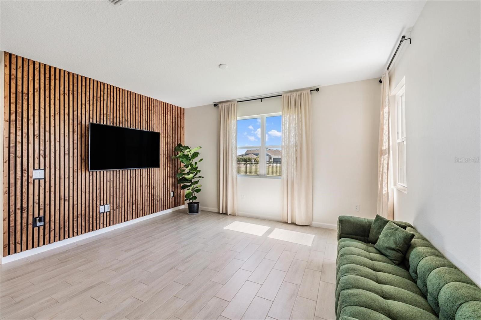 6276 Golden Beach Dr Property Photo 6