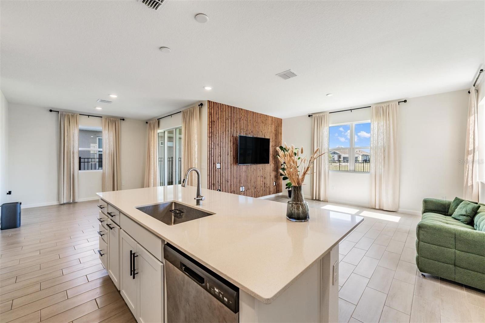 6276 Golden Beach Dr Property Photo 11