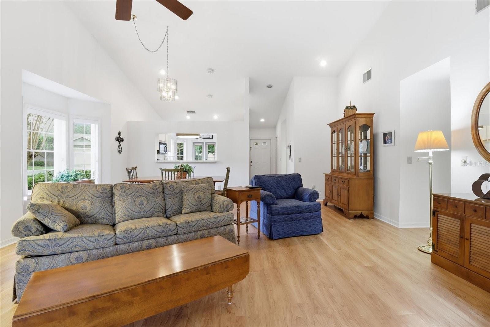 1690 N Foxboro Loop Property Photo 14