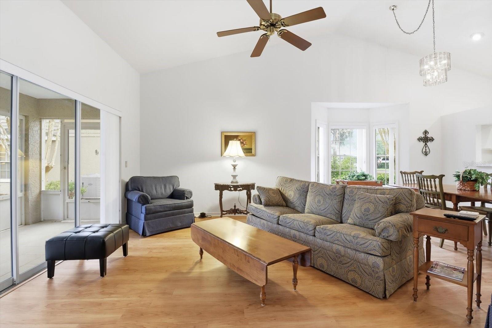 1690 N Foxboro Loop Property Photo 16
