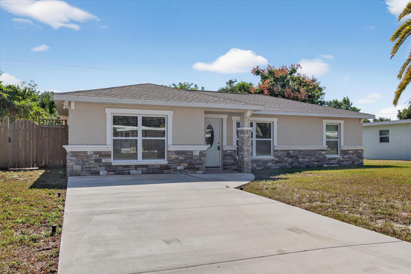 5352 TANGERINE DR