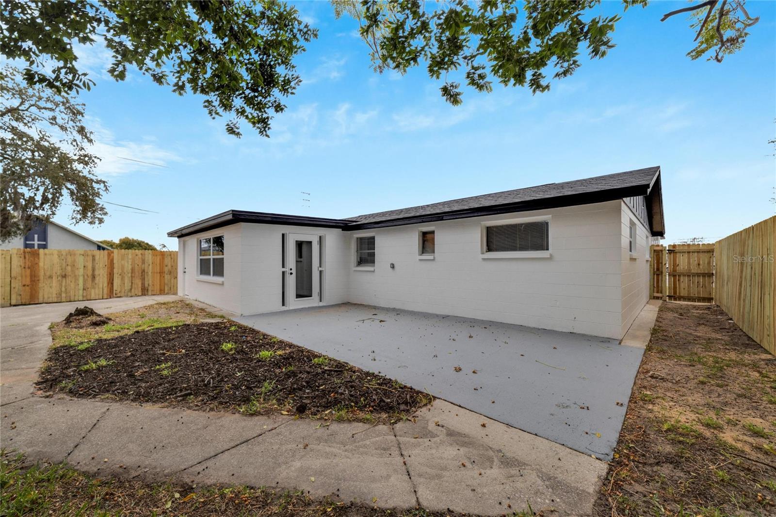 4012 Valencia Dr Property Photo 24