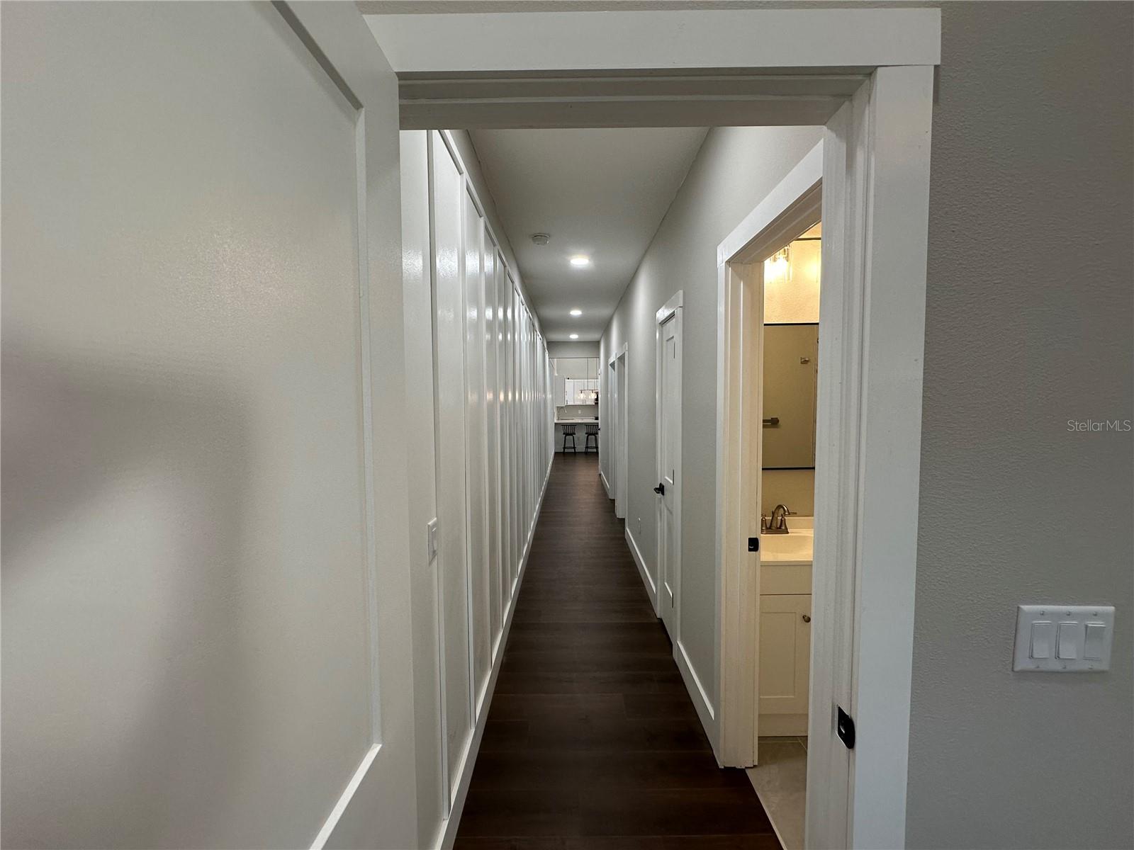 6396 W Flanders Ln Property Photo 9