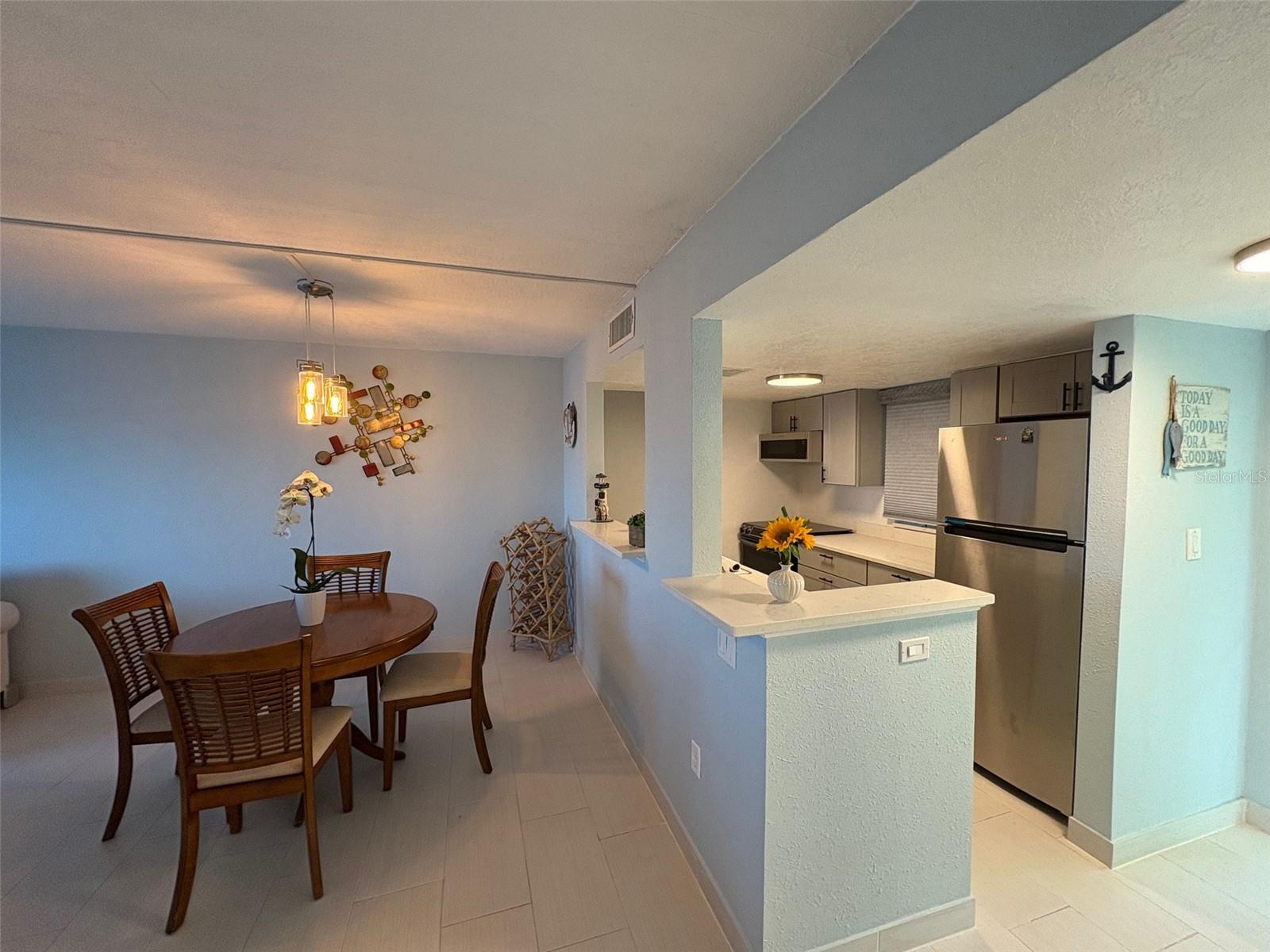 464 Paula Dr N #116 Property Photo 15