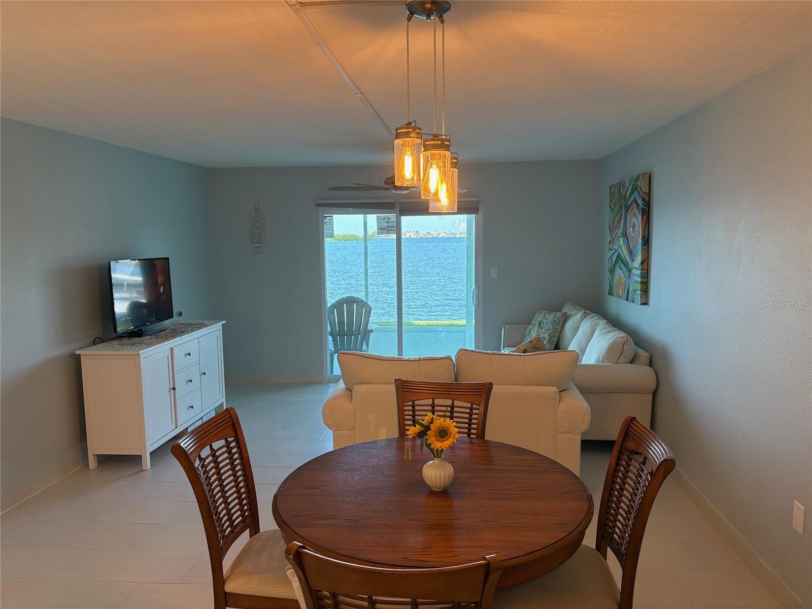 464 Paula Dr N #116 Property Photo 16