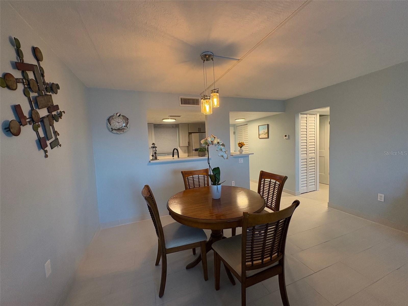 464 Paula Dr N #116 Property Photo 20