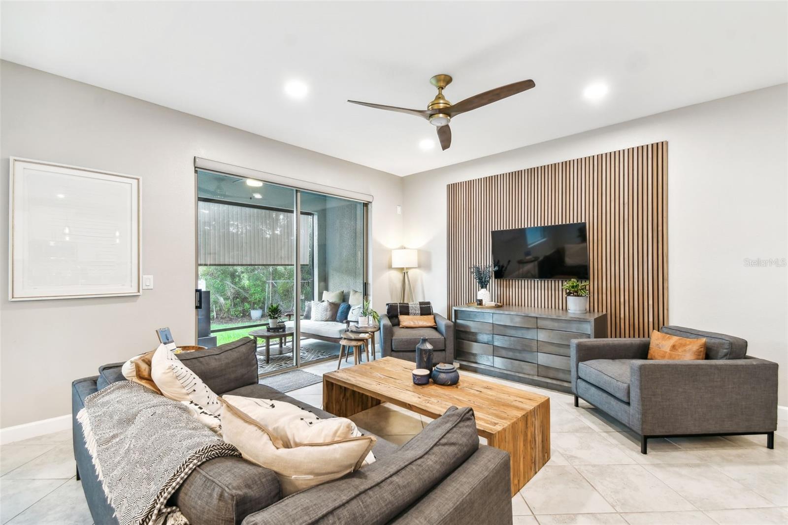 10012 Corso Milano Dr Property Photo 12