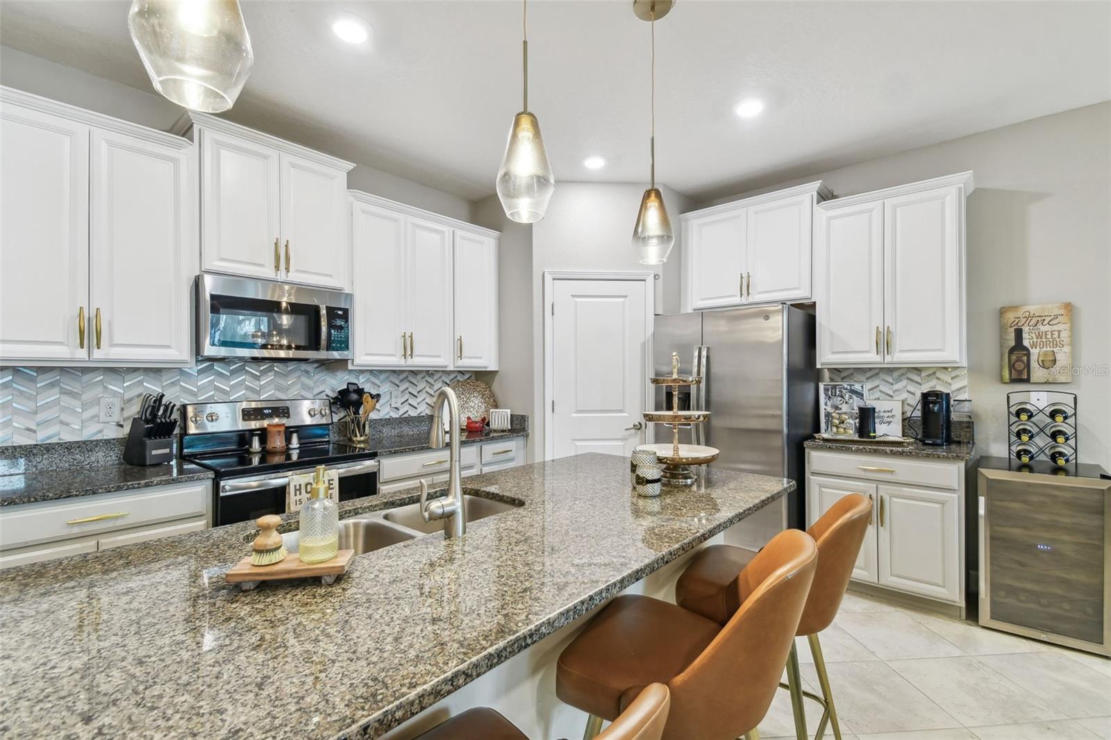 10012 Corso Milano Dr Property Photo 22