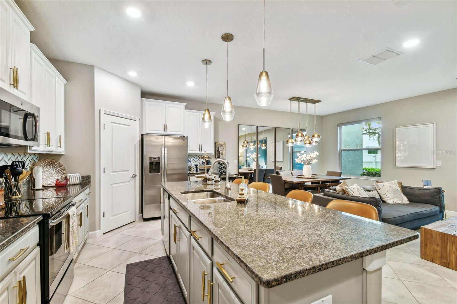 10012 Corso Milano Dr Property Photo 26