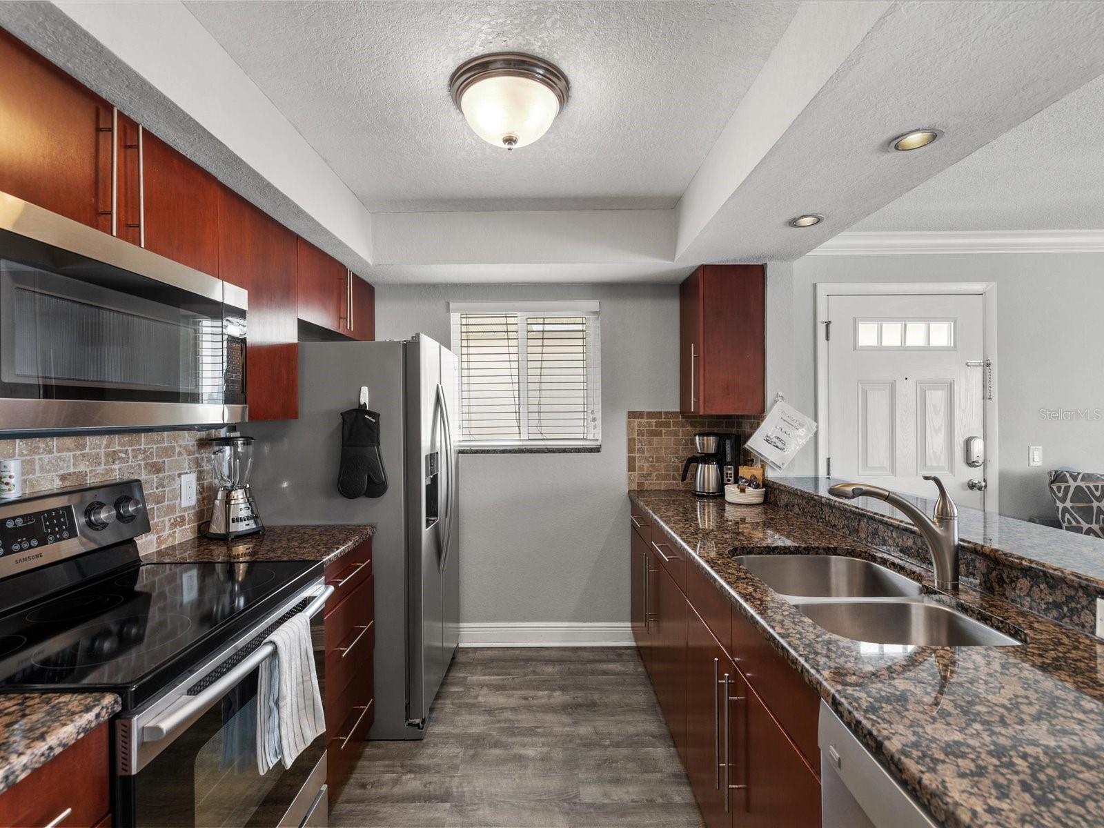 185 Brightwater Dr #5 Property Photo 18