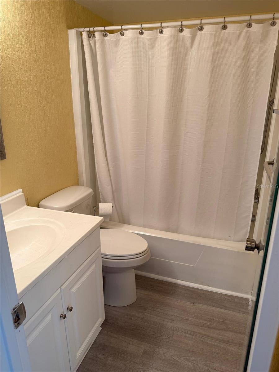 2207 Belleair Rd #b22 Property Photo 13