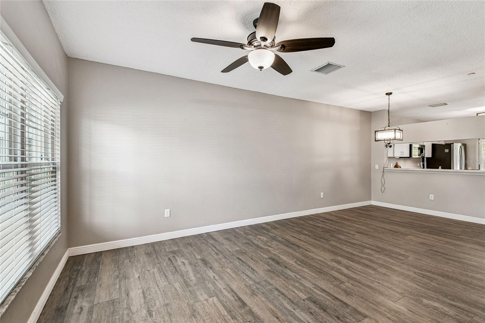 239 Countryside Key Blvd Property Photo 8