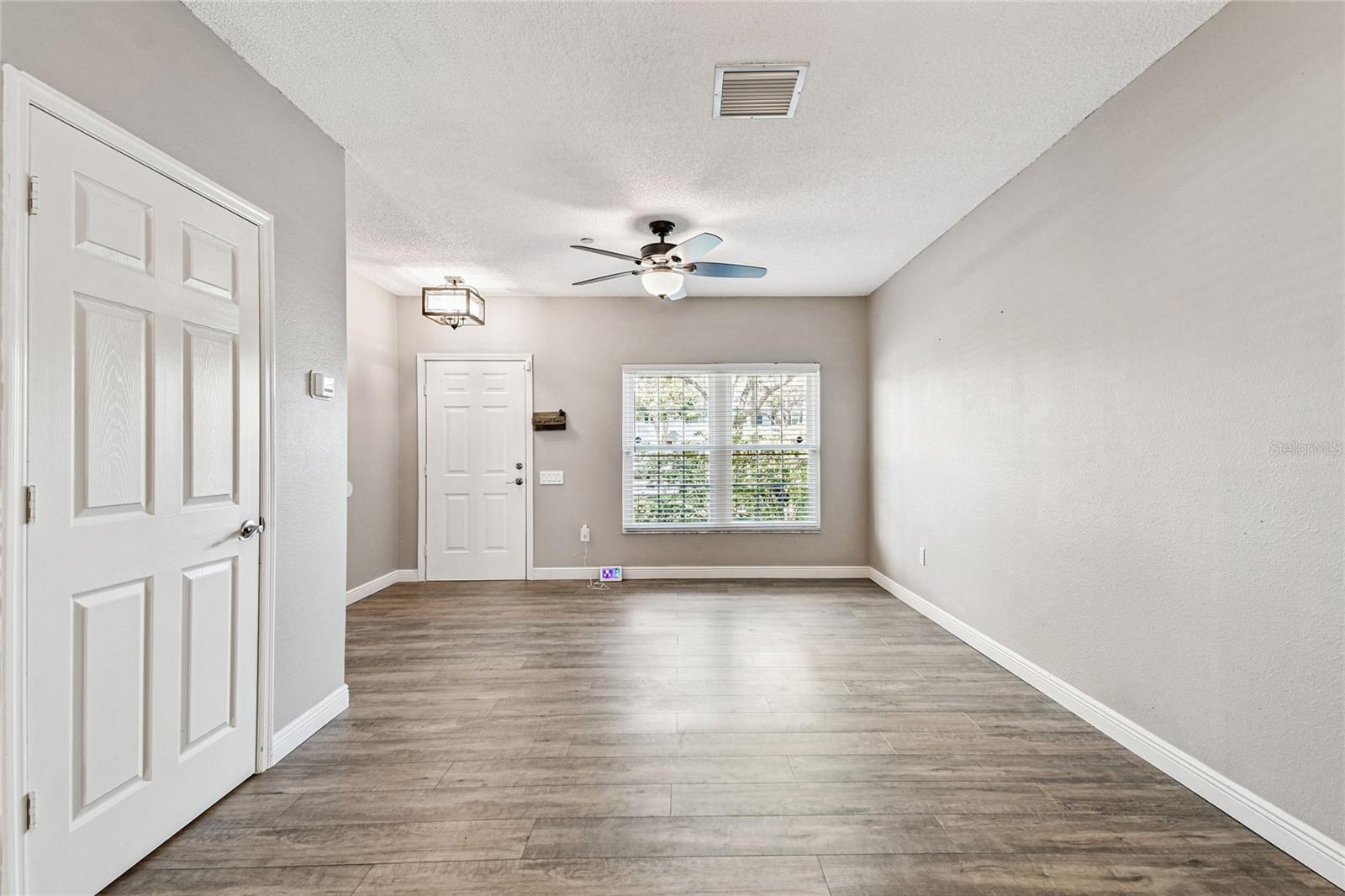 239 Countryside Key Blvd Property Photo 12