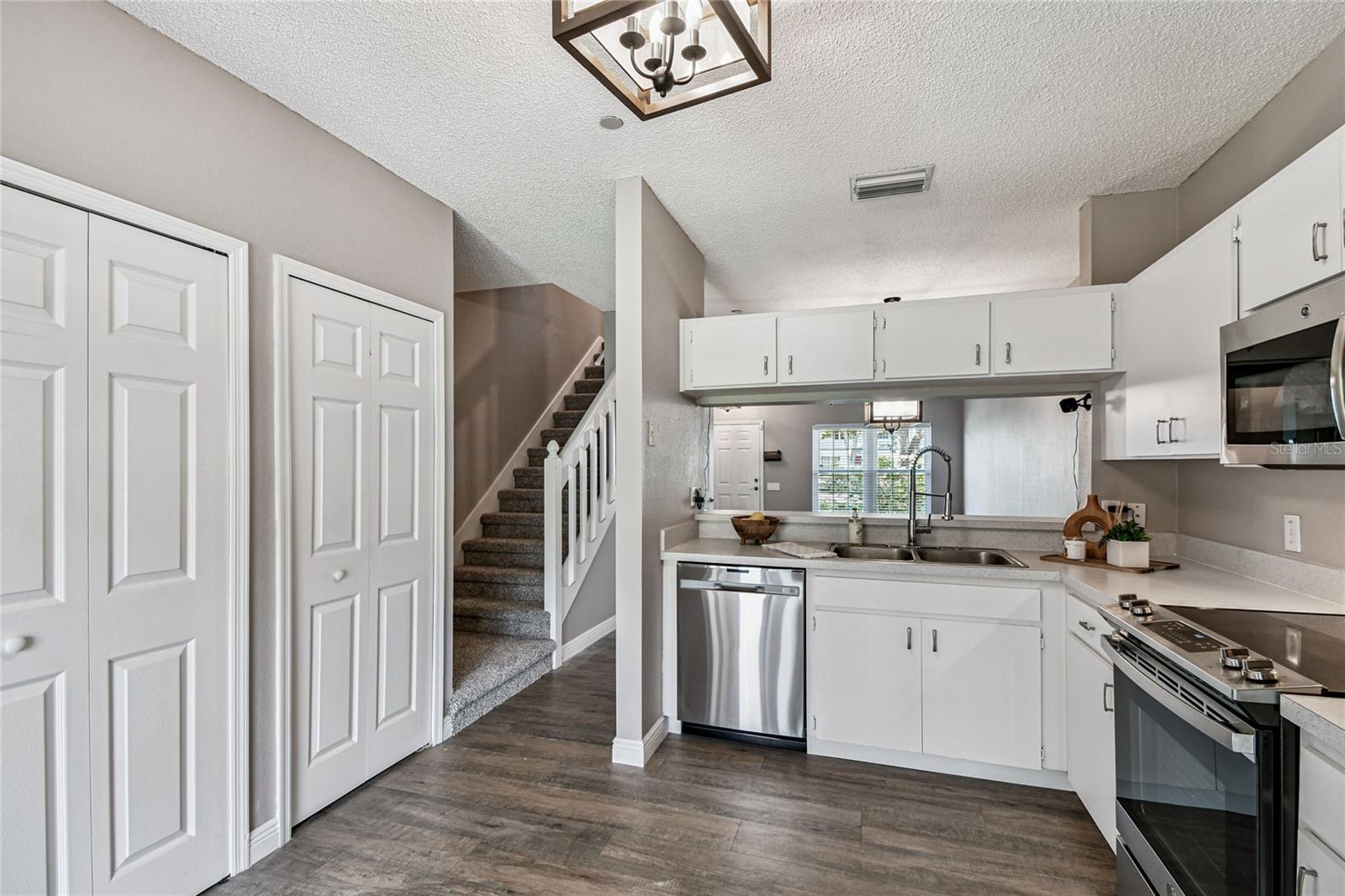 239 Countryside Key Blvd Property Photo 23