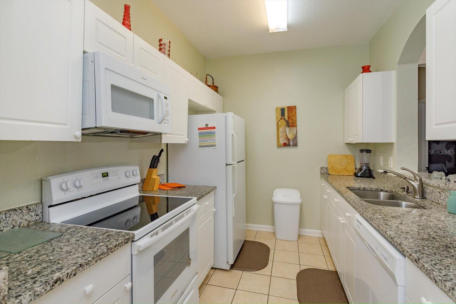2310 Silver Palm Dr #104 Property Photo 2