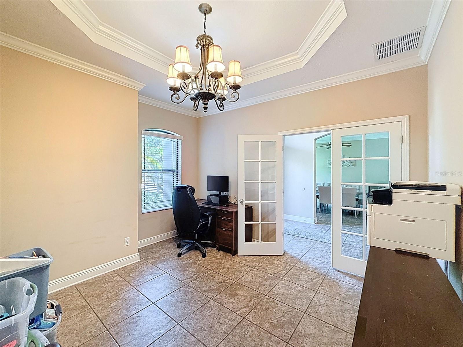 335 Cockle Shell Loop Property Photo 8