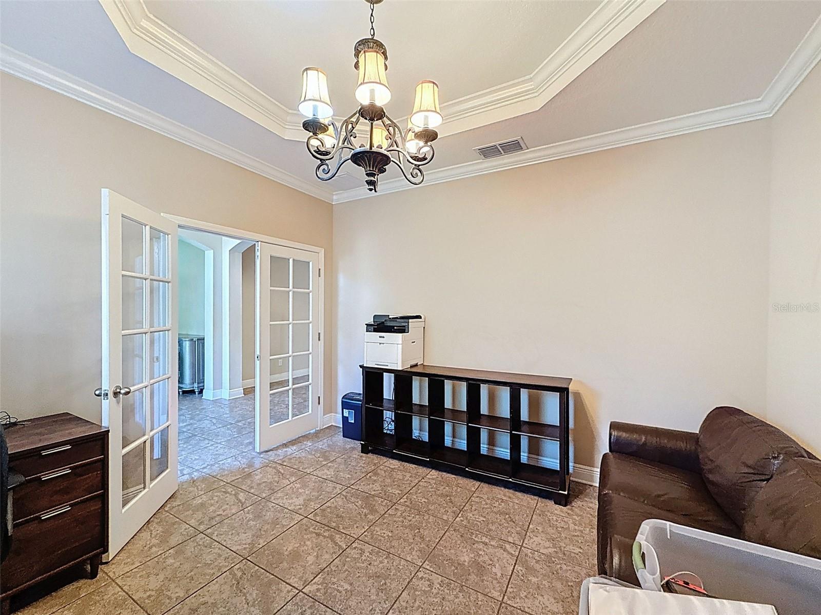 335 Cockle Shell Loop Property Photo 9