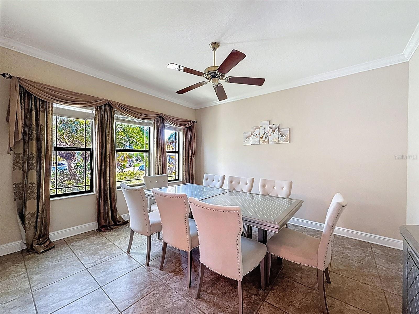 335 Cockle Shell Loop Property Photo 10